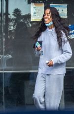 MALIA OBAMA ata a Smoke Shop in Los Feliz 01/23/2022