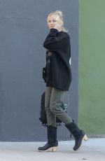 MALIN AKERMAN Picks up Her Son from a School in Los Angeles 01/25/2022