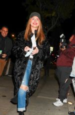 MARIA MENOUNOS Arrives at Craig
