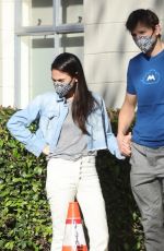 MILA KUNIS and Ashton Kutcher Out for Lunch in Beverly Hills 01/26/2022