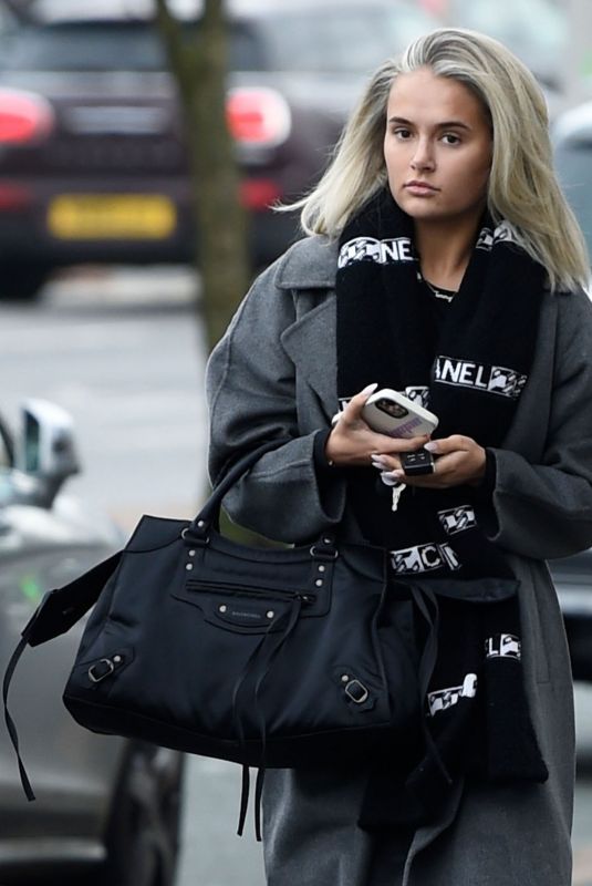 MOLLY MAE HAGUE Leaves Wilmslow Hair Salon in Cheshire 01/11/2022