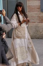 NAOMI CAMPBELL Arrives at Louis Vuitton Show at Paris Fashion Week 01/20/2022