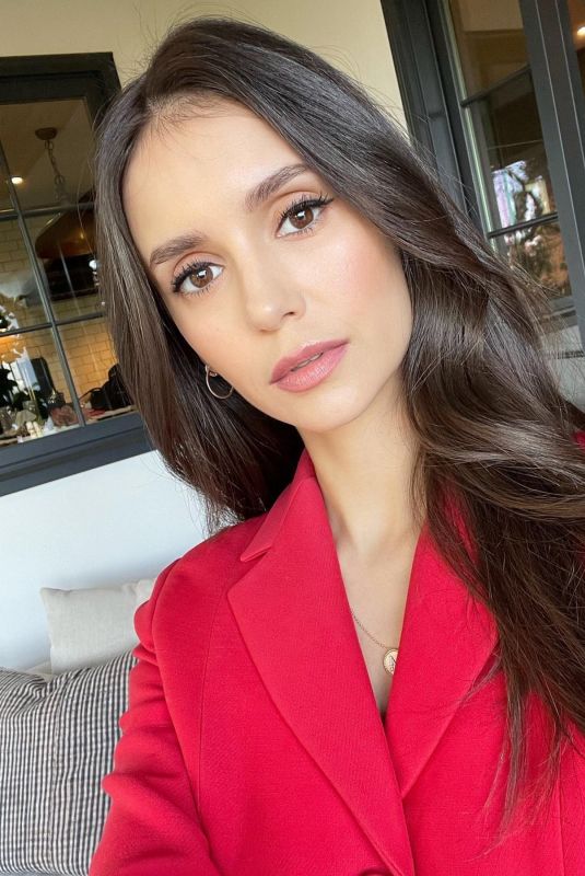 NINA DOBREV - Instagram Photos 01/18/2022