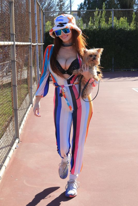 PHOEBE PRICE Out at a Park with Her Dog in Los Angeles 01/26/2022