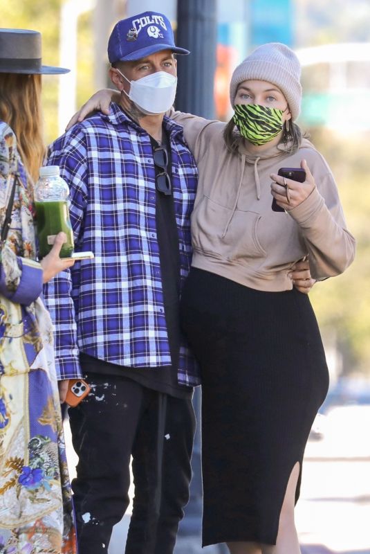 Pregnant JESSICA HART and James Kirkham Out in Los Angeles 01/27/2022