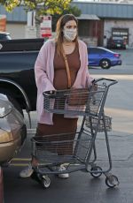 Pregnant MIA SWIER Shopping at Gelson