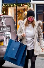 PRINCESS BEATRICE Out Shopping in Chelsea 12/17/2021