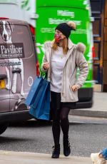 PRINCESS BEATRICE Out Shopping in Chelsea 12/17/2021