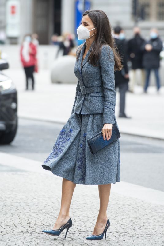 QUEEN LETIZIA OF SPAIN at a Ceremony for Royal Academy of Fine Arts in Madrid 01/24/2022
