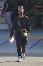 REGINA KING Leaves Chase Bank in Los Angeles 01/04/2022