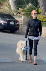 RENEE ZELLWEGER and Ant Anstead Out Jogging in Laguna Beach 01/06/2022