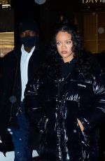 RIHANNA Out SHopping in New York 01/28/2022