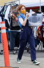 RUMER and SCOUT WILLIS Sell Their Clothes at a Local Flea Market in Silver Lake 01/29/2022