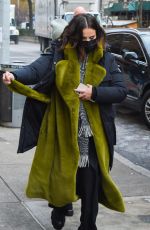 SELENA GOMEZ on the Set of Only Murders in the Building, Season 2 in New York 01/24/2022