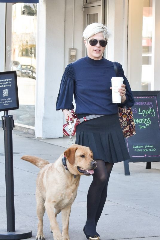 SELMA BLAIR Out with Her Service Dog in Studio City 01/21/2022
