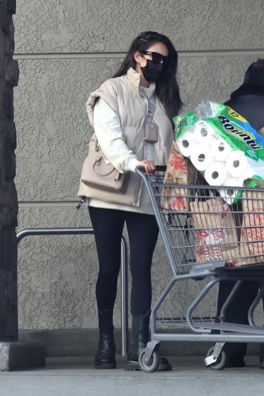 SHAY MITCHELL Shopping at a Grocery Store in Los Feliz 01/18/2022