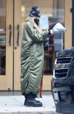 STACY FERGIE FERGUSON Out in Los Angeles 01/19/2022