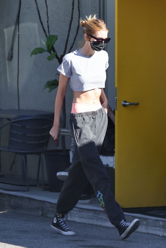 STELLA MAXWELL Arrives at a Gym in West Hollywood 01/12/2022