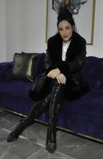 STEPHANIE DAVIS Arrives at Georgie