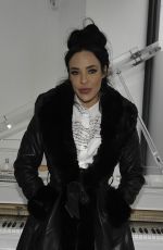 STEPHANIE DAVIS Arrives at Georgie
