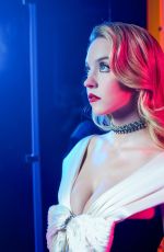 SYDNEY SWEENEY - People