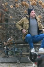 TAYLOR NEISEN and Liev Schreiber at a Dog Park in New York 01/25/2022