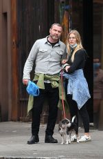 TAYLOR NEISEN and Liev Schreiber Out with Their Dog in New York 01/02/2022