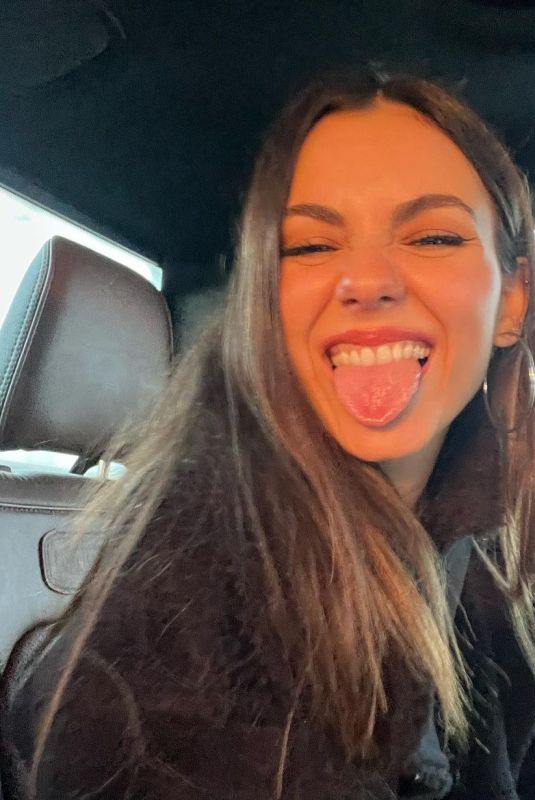 VICTORIA JUSTICE - Instagram Photo 01/16/2022