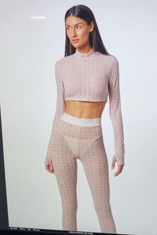 ZURINE ASPIUNZA - Instagram Photos 01/30/2022