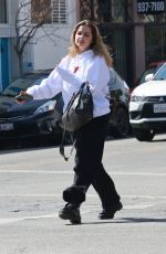 ADDISON RAE and Omer Fedi Out for Lunch in Los Angeles 02/26/2022
