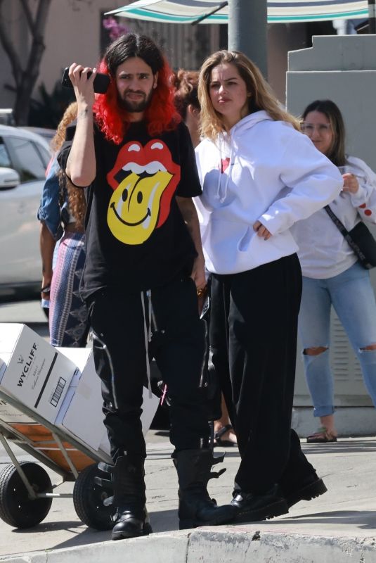 ADDISON RAE and Omer Fedi Out for Lunch in Los Angeles 02/26/2022