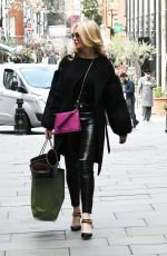 AMANDA CAROLINE CRONIN Leaves Sloane Salon in London 02/07/2022