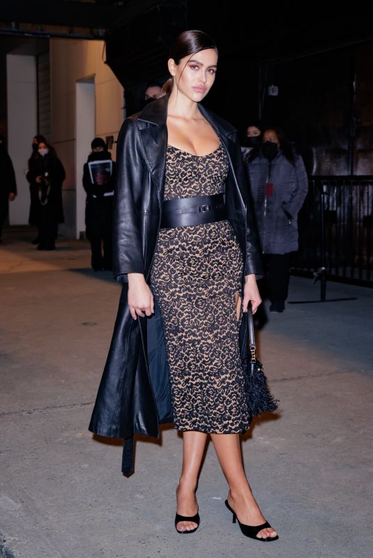 AMELIA HAMLIN Arrives at Michael Kors Fashion Show in New York 02/15/2022