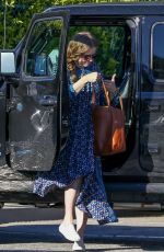 AMY ADAMS Arrives at Beauty Salon in Beverly Hills 02/17/2022