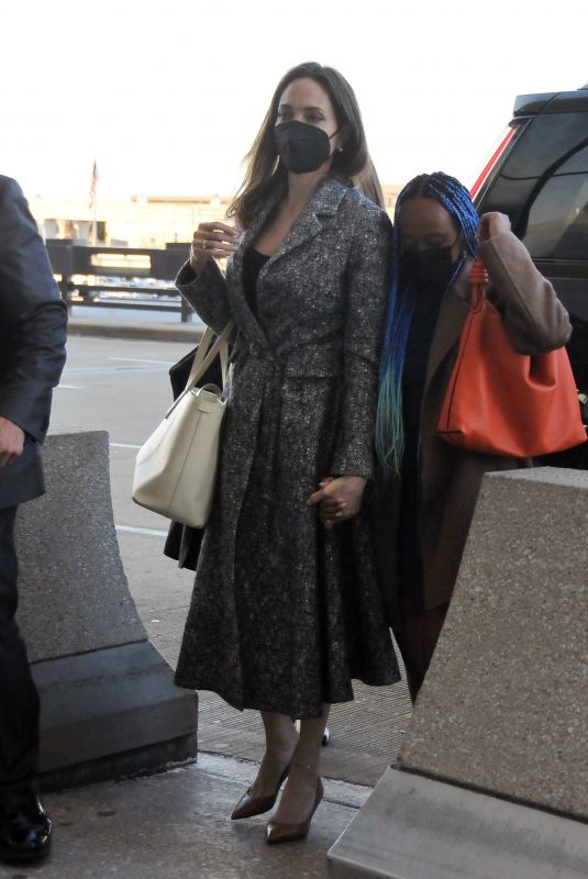 ANGELINA JOLIE Arrives at Airport in Washington DC 09/02/2022