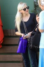 ANNA FARIS Out for Lunch with a Friend at E Baldi in Beverly Hills 02/14/2022