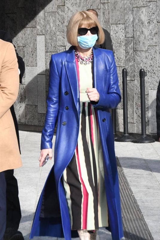 ANNA WINTOUR Arrives at Max Mara Fashion Show in Milan 02/24/2022