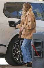 ASHLEE SIMPSON at a Gas Station in Los Angeles 02/27/2022