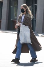 ASHLEE SIMPSON Out Shopping for Clothes in Los Angeles 02/22/2022