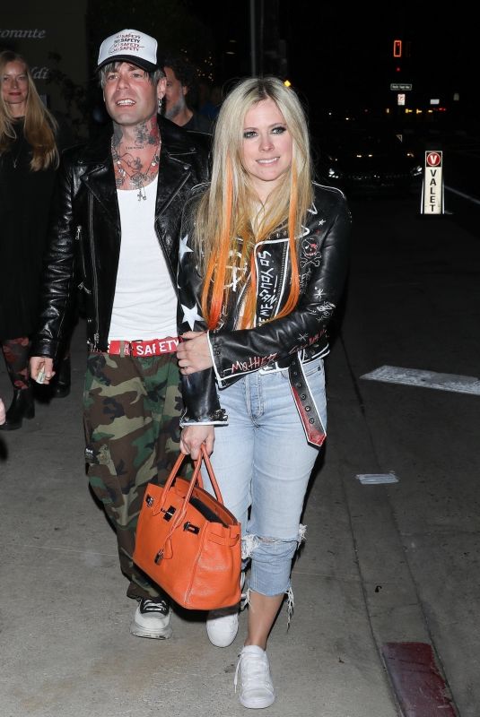 AVRIL LAVIGNE and Mod Sun Out for Late Dinner at Giorgio Baldi in Santa Monica 02/10/2022
