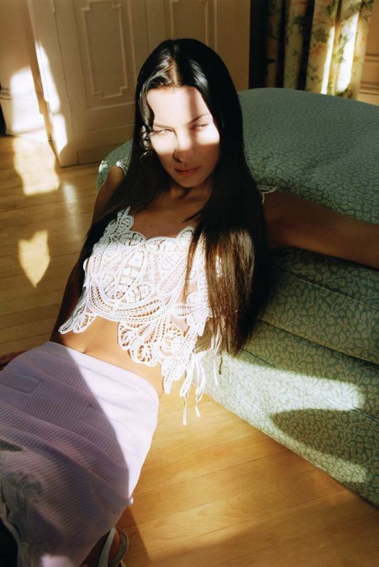 BELLA HADID Self-Portrait Spring/Summer 2022