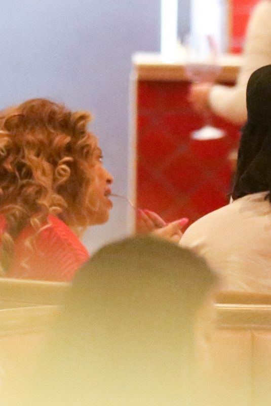 BEYONCE and Jay Z and SASHA OBAMA at Mother Wolf in Los Angeles 02/26/2022