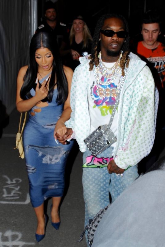 CARDI B and Offset Leaves SuperBowl 2022 in Inglewood 02/13/2022