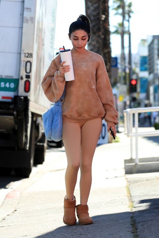 CHATEL JEFFRIES Arrives at Soul Cycle Class in West Hollywood 02/22/2022