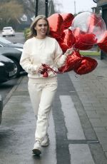 DANIELLE LLOYD Leaves Balloon Studio in Streetly 02/11/2022