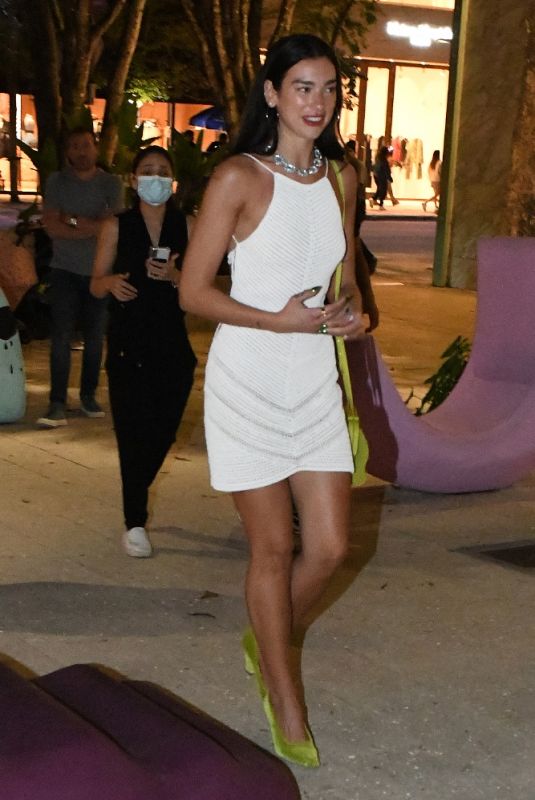 DUA LIPA Out for Dinner in Miami 02/10/2022