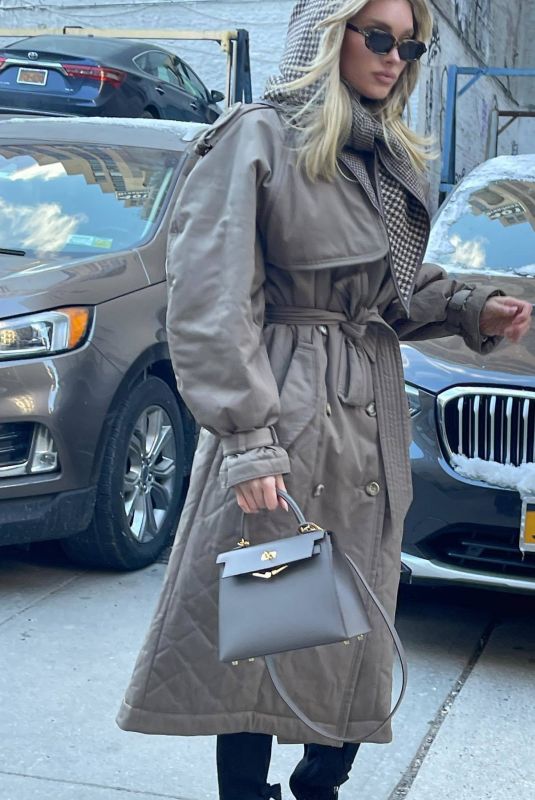 ELSA HOSK - Instagram Photos 02/17/2022