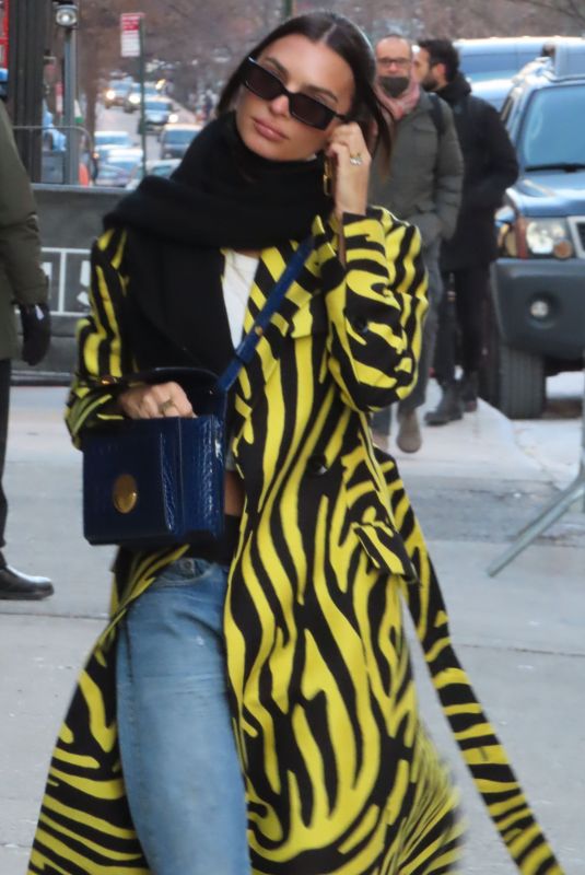 EMILY RATAJKOWSKI Arrives at Michael Kors Fashion Show in New York 02/15/2022