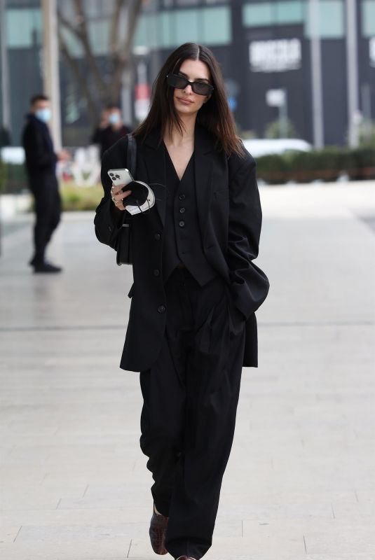 EMILY RATAJKOWSKI Out and About in Milan 02/24/2022