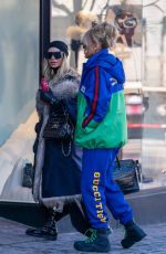 ERIKA JAYNE, KYLE RICHARDS, KATHY HILTON, CRYSTAL KUNG MINKOFF, DORIT KEMSLEY, LISA RINNA and GARCELEL BEAUVAIS Out in Aspen 01/31/2022